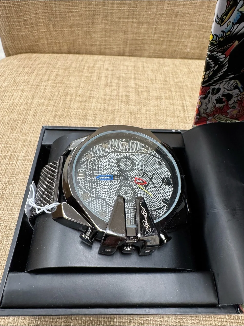 Ed Hardy Men’s Quartz Skull Dial Watch Black Mesh Band 46mm 30m Box……Retails $95